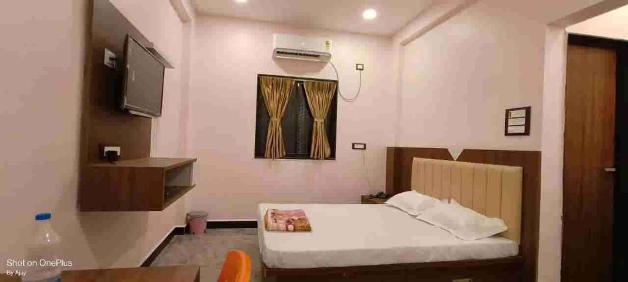 Hotel Vaishnavi Bhadji Exterior foto